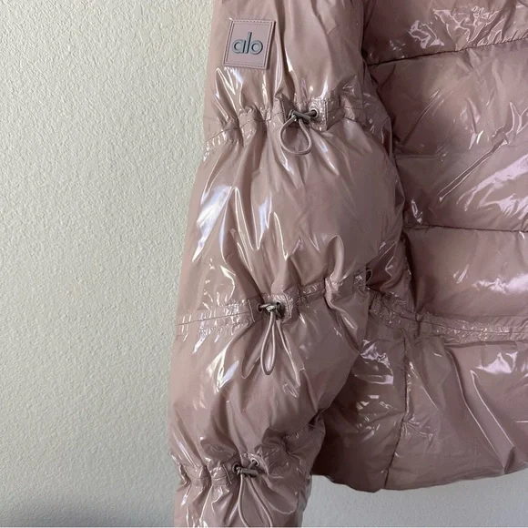 ALO YOGA Stunner Puffer Jacket in Dusty Punk SZ M - Picture 10 of 11